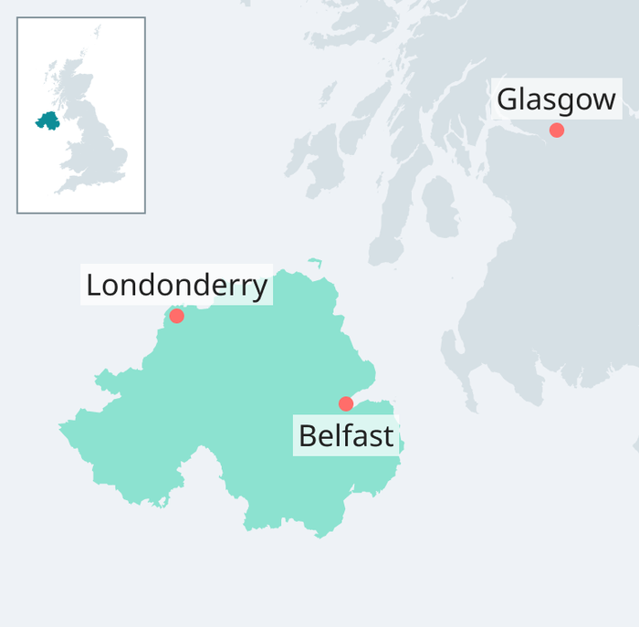 Map showing Londonderry and Belfast in Northern Ireland and nearby place Glasgow in Scotland