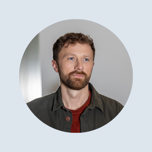 Smaller head shot template (300 x 300 px) (2)